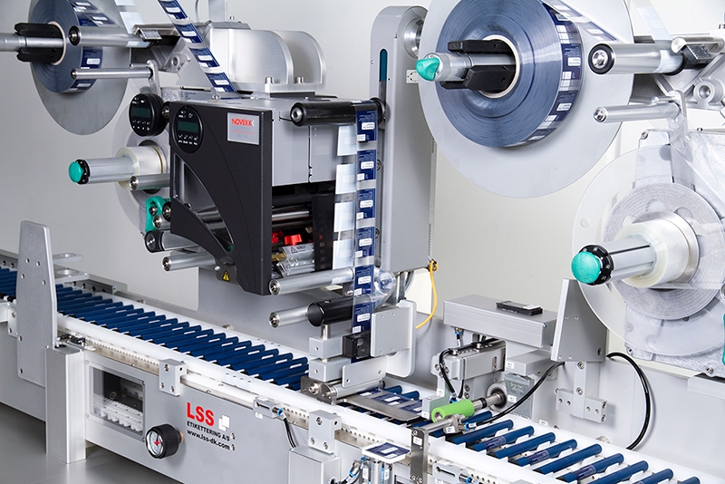 Full automatic labelling of pen and devices with control functions