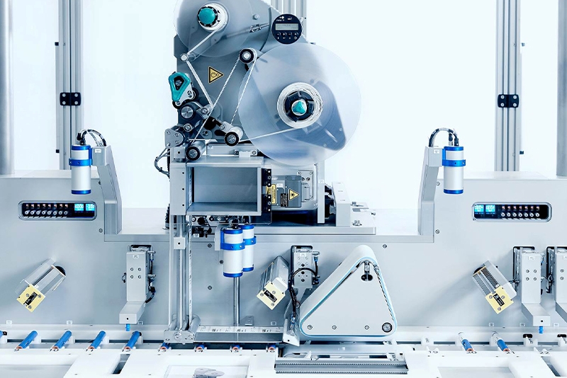 Pen injector labelling machine