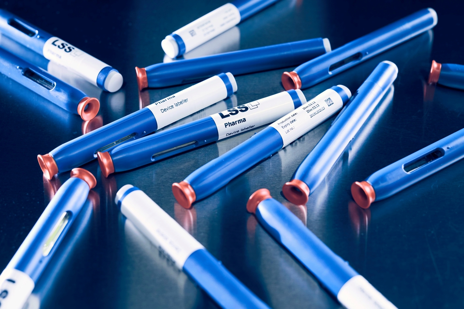 Pen injector labelling machine